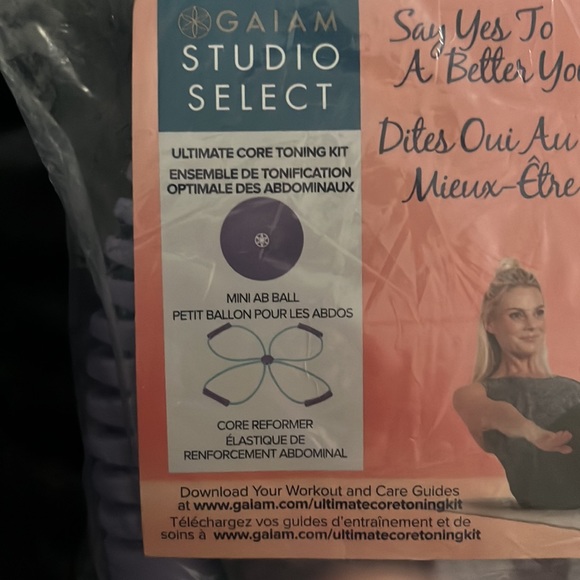 BNIB Gaiam ultimate Core strength training kit - Picture 3 of 5
